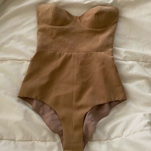 Motel Rocks sweetheart neckline bodysuit in camel